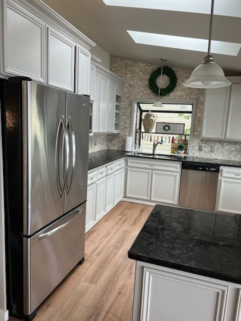 12535793879_13236592309_2_1696264129332